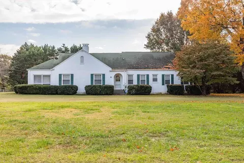 2034 Hickory Valley Rd, Chattanooga, TN 37421