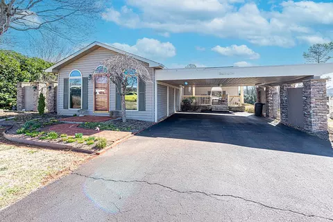 161 Gaut Avenue Ave, Sweetwater, TN 37874