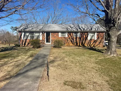 680 Haywood Dr NW, Cleveland, TN 37312