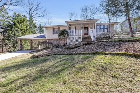 8105 Blue Spruce Dr, Hixson, TN 37343