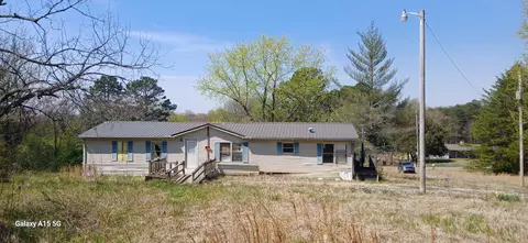1325 County Road 609, Etowah, TN 37331