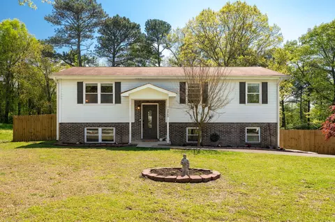 2460 SElla Dr, Cleveland, TN 37323