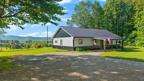 250 Creek Road Rd, Sweetwater, TN 37874
