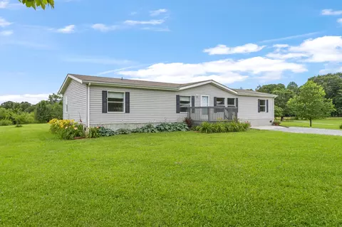 1016 Southgate Rd, Madisonville, TN 37354