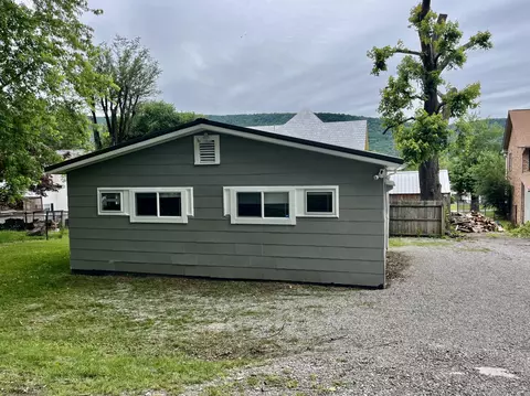 201 S Facy St, Rockwood, TN 37854