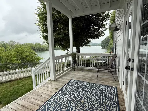 1101 Main St, Loudon, TN 37774 photo 3