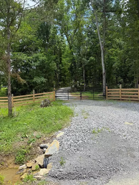 727 Fisher Hollow Road Rd, Georgetown, TN 37336