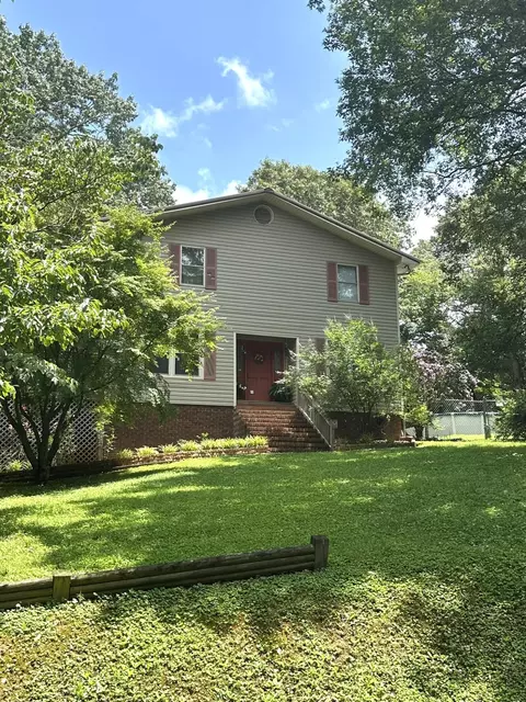 129 Pinecrest Dr, Cleveland, TN 37323