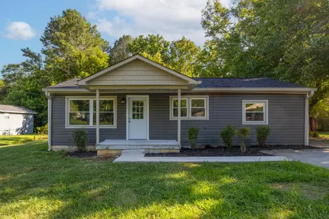 2002 SE Young Rd, Cleveland, TN 37323