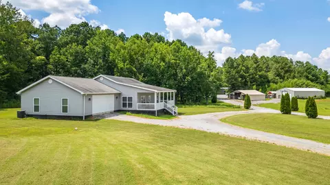 229 Davis Ln SE, Old Fort, TN 37362