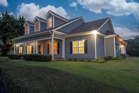124 Northside Drive Dr, Copperhill, TN 37317