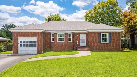 108 W Daytona Dr, Chattanooga, TN 37415
