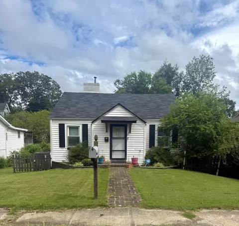 319 Lynn Ave, Athens, TN 37303