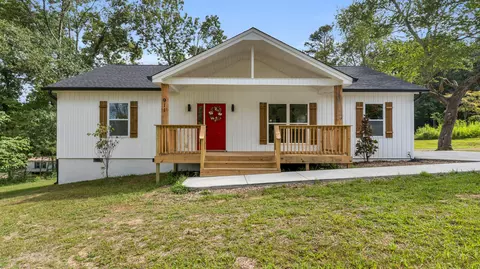 911 Ellis Dr SE, Cleveland, TN 37323