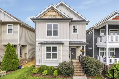 1422 Adams St, Chattanooga, TN 37408