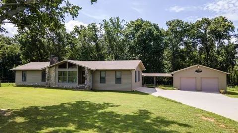 160 Povo Rd, Madisonville, TN 37354