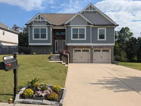 1053 Jonas Dr, Soddy Daisy, TN 37379