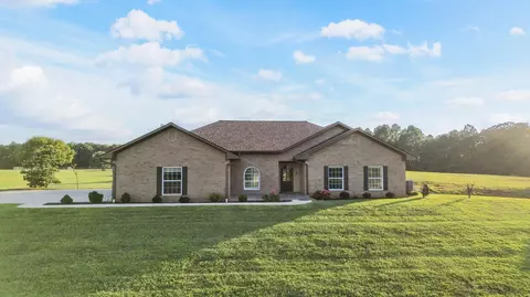 130 Hunters Way, Benton, TN 37307