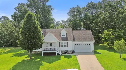 202 Fox Crest Dr SW, Cleveland, TN 37311