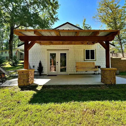 282 White Oak Dr, Decatur, TN 37322