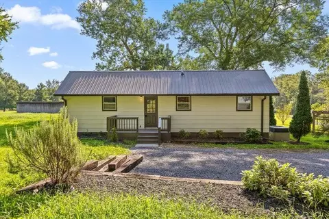 708 Red Clay Park Rd SW, Cleveland, TN 37311