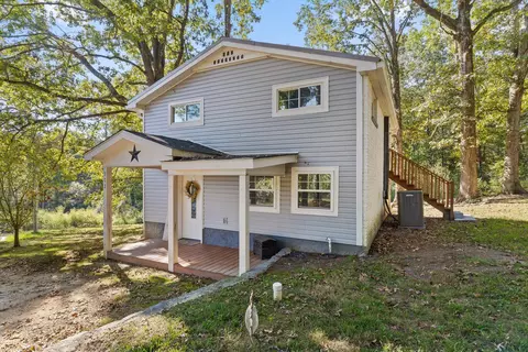 303 NW Cherokee Trl, Dalton, GA 30721