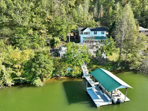 341 Clearwater Dr, Spring City, TN 37381