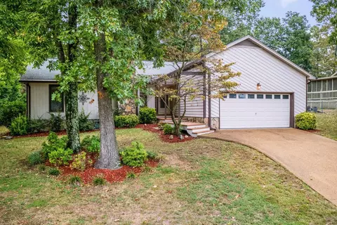 8927 Quail Run Dr, Chattanooga, TN 37421