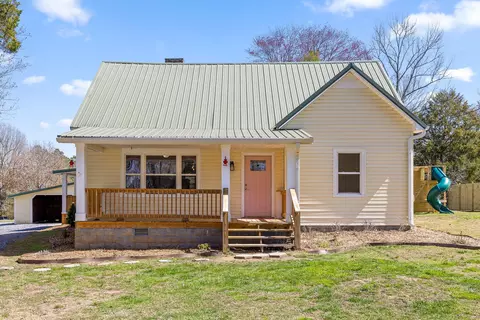 565 Jones Rd, Lafayette, GA 30728