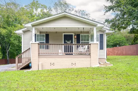 75 Mccraw St, Rossville, GA 30741