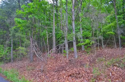 8805 Terrace Falls Dr, Soddy Daisy, TN 37379