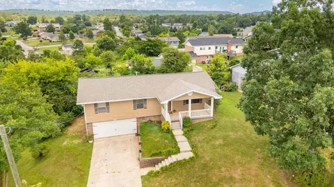 2810 Windthrush Dr, Chattanooga, TN 37421 photo 3