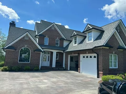 525 River Pointe Cir NE, Charleston, TN 37310