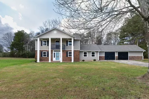 103 County Road 636, Etowah, TN 37331
