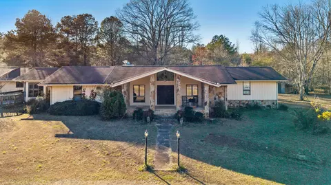 14429 Burton Rd, Birchwood, TN 37308