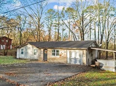 3955 Lynncrest Dr NE, Cleveland, TN 37323