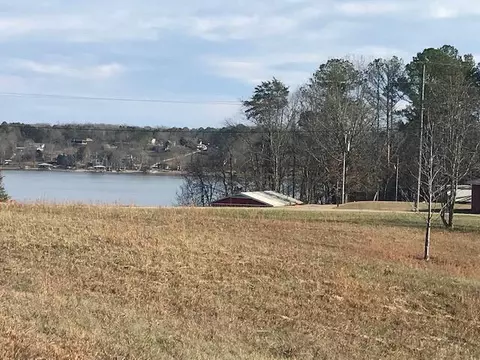 16501 N Star Cir, Sale Creek, TN 37373
