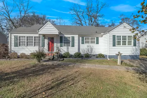 717 Pyron Ln, Chattanooga, TN 37412