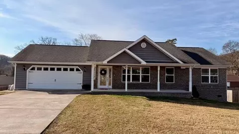 189 Foothills Dr, Dayton, TN 37321