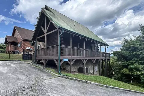 Undisclosed, Sevierville, TN 37876