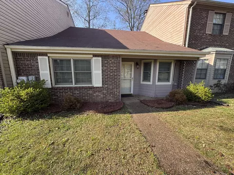 6480 Brookmead Cir, Hixson, TN 37343