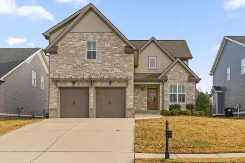 8975 Silver Maple Dr, Ooltewah, TN 37363