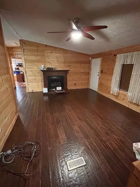 219 Womble Rd, Farner, TN 37333 photo 6