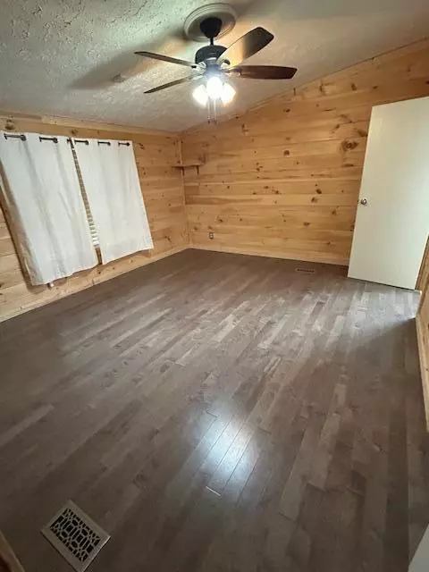 219 Womble Rd, Farner, TN 37333 photo 7