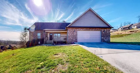 121 Trails Xing SE, Cleveland, TN 37323