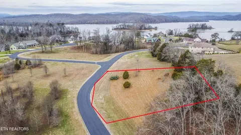 501 W Shore Dr, Rockwood, TN 37854
