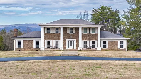 337 Edgewater Ave, Dayton, TN 37321