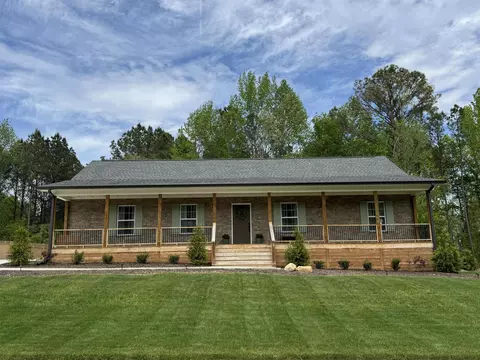 347 Shadows Lawn Dr, Athens, TN 37303