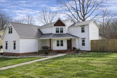 446 Hickory Hills Dr NE, Cleveland, TN 37312