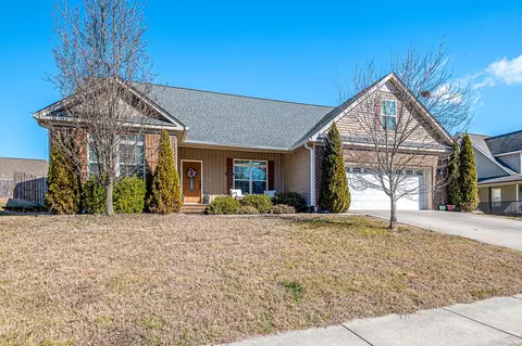 588 Thoroughbred Dr NE, Cleveland, TN 37312